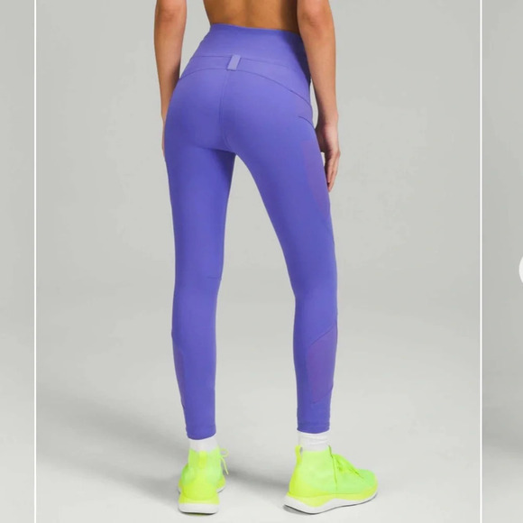 Lululemon Cargo Super-High-Rise Hiking Tight 25" in Charged Indigo - Picture 2 of 9